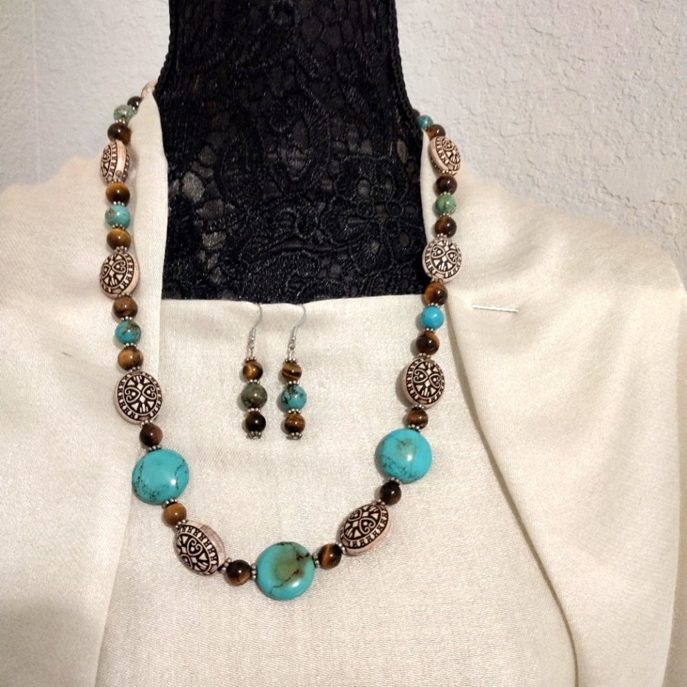 🎀 Fashion Necklace Tigger Eyes Beads and Imitation Turquoise